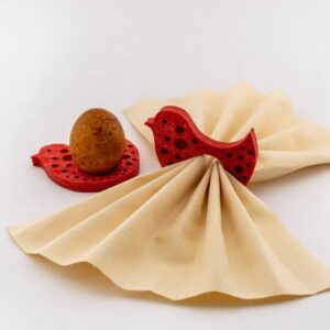kiaušinio stovelis/dėkliukas arba servetėlės žiedas iš raudono veltinio