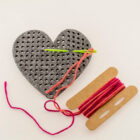 Siuvinėjimo rinkinys vaikams širdelė su spalvotais siūlais ir plastikine adata