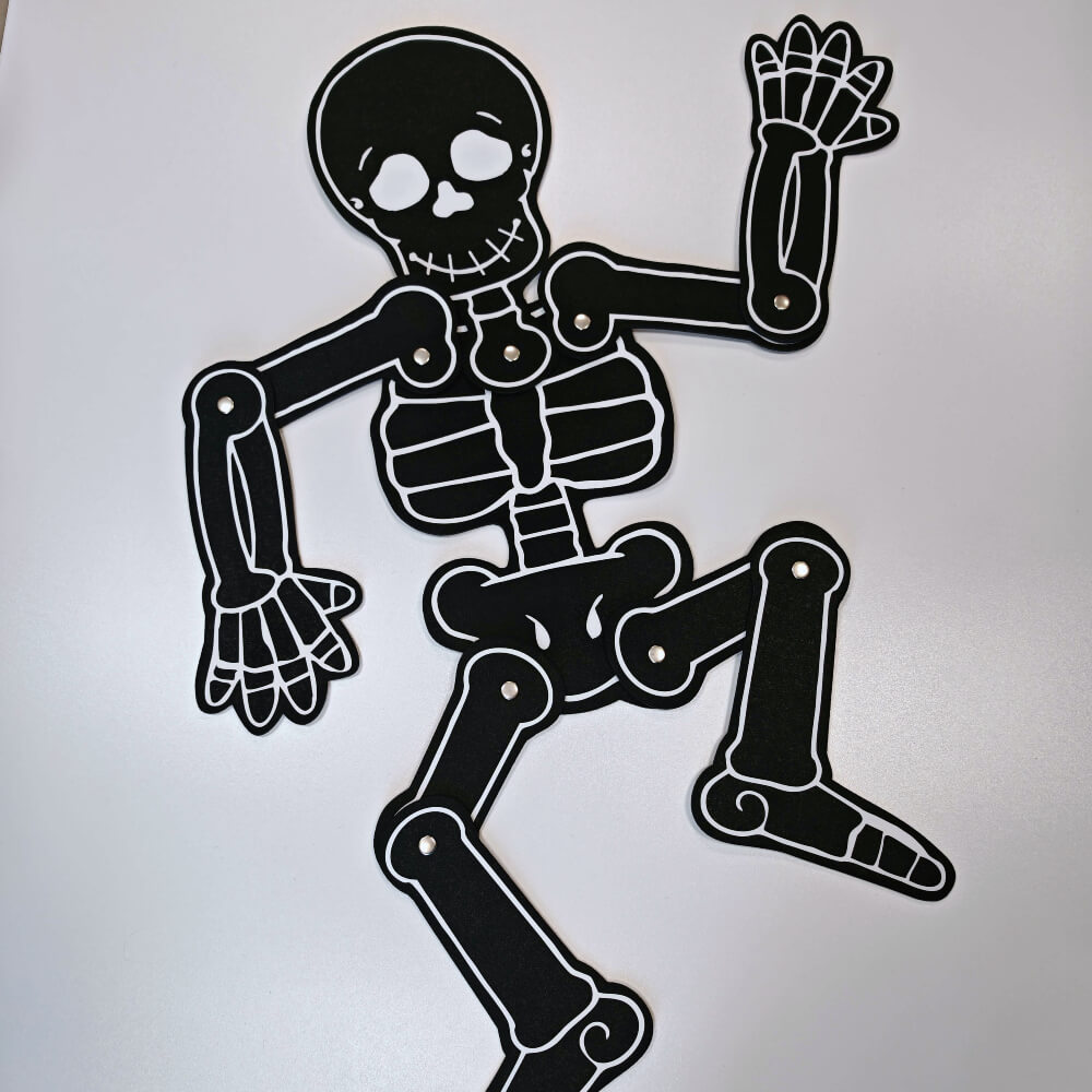 Lavinamasis žaidimas - Sujunk kūno dalis - veltinio skeletas